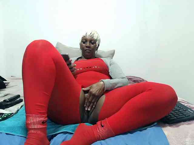 CreamyBum webcam