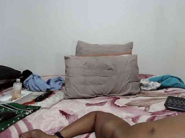 CreamyBum webcam