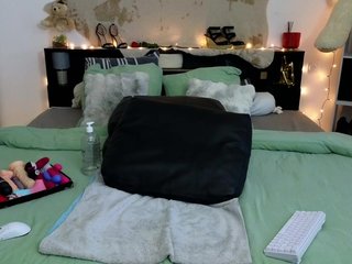 ElvinnaLaFrancaise Porn Show
