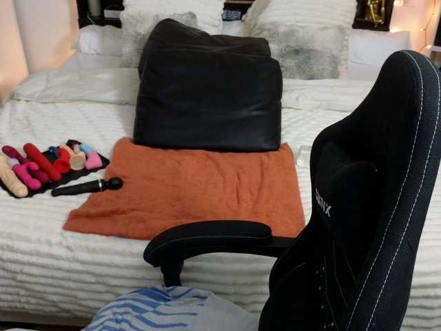 ElvinnaLaFrancaise, en directo ahora en BongaCams