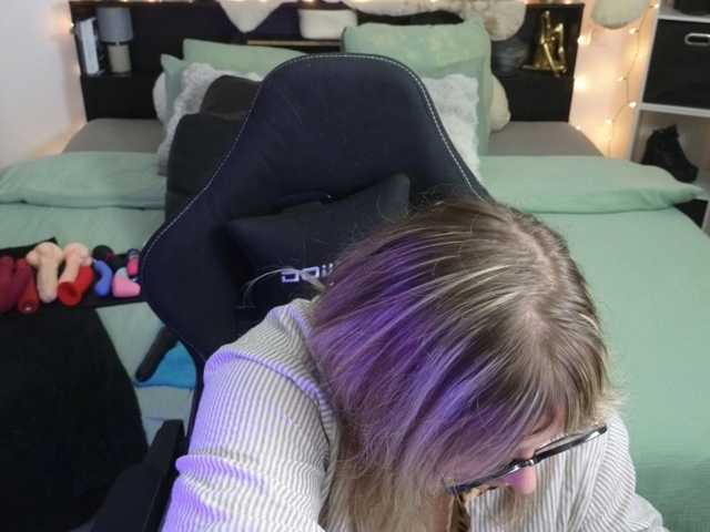 ElvinnaLaFrancaise live cam on BongaCams