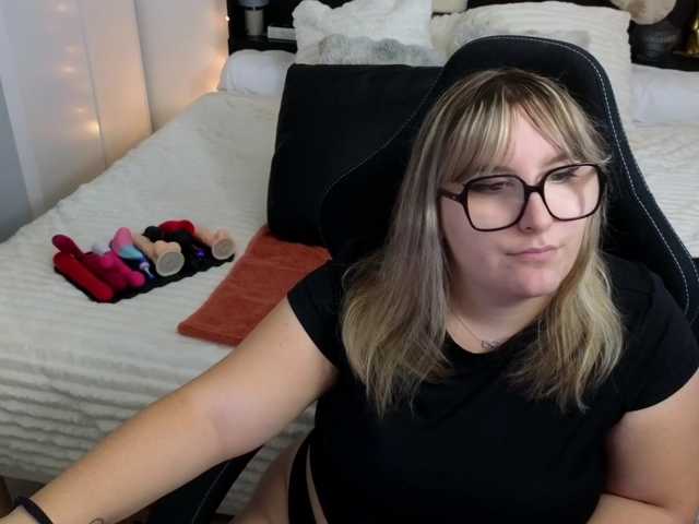 ElvinnaLaFrancaise, live now on BongaCams