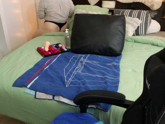 ElvinnaLaFrancaise live cam on BongaCams