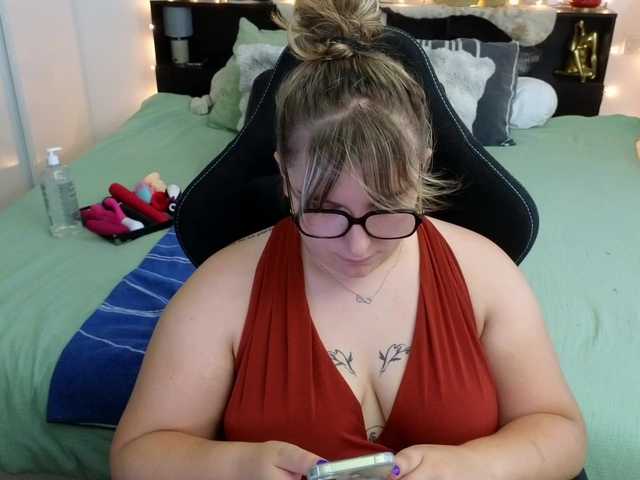 ElvinnaLaFrancaise live cam on BongaCams