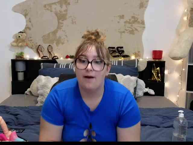 Modèle: ElvinnaLaFrancaise