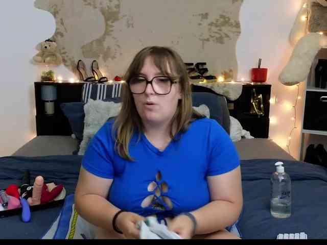 ElvinnaLaFrancaise webcam