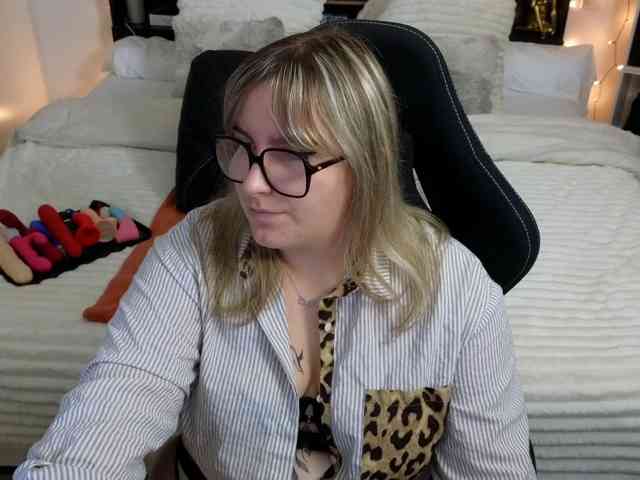 ElvinnaLaFrancaise webcam
