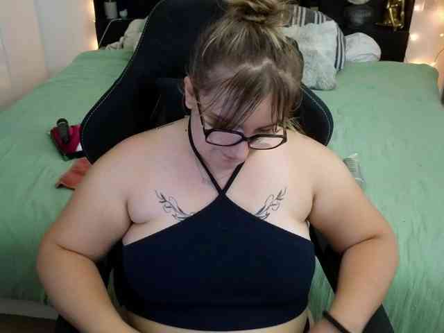ElvinnaLaFrancai... Live Webcam on BongaCams