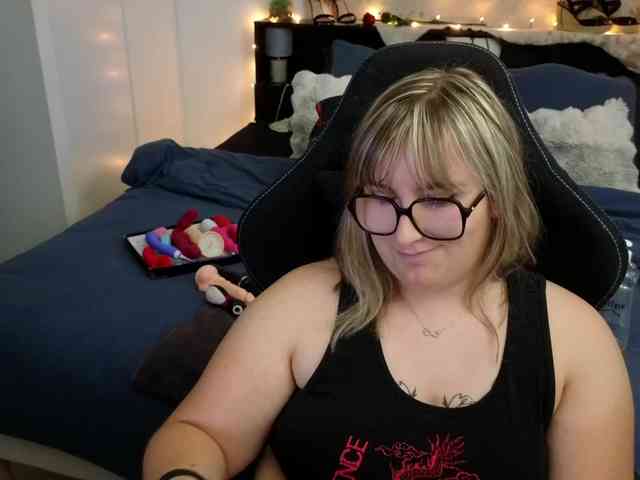 ElvinnaLaFrancaise webcam