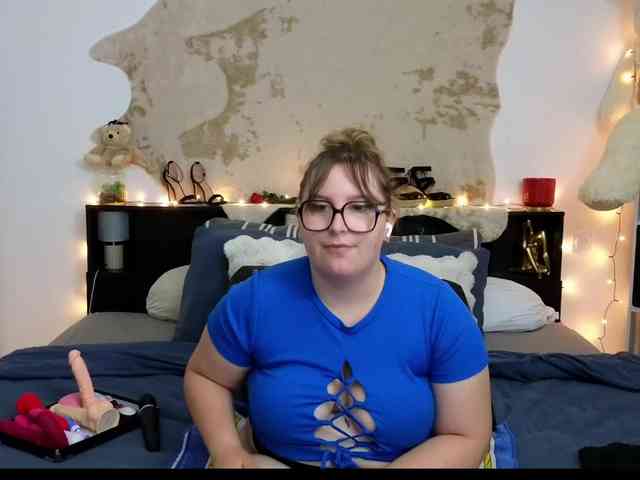 ElvinnaLaFrancaise webcam