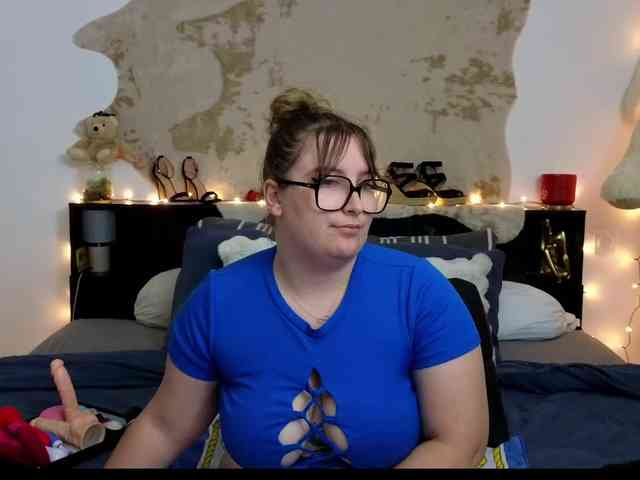 ElvinnaLaFrancaise webcam