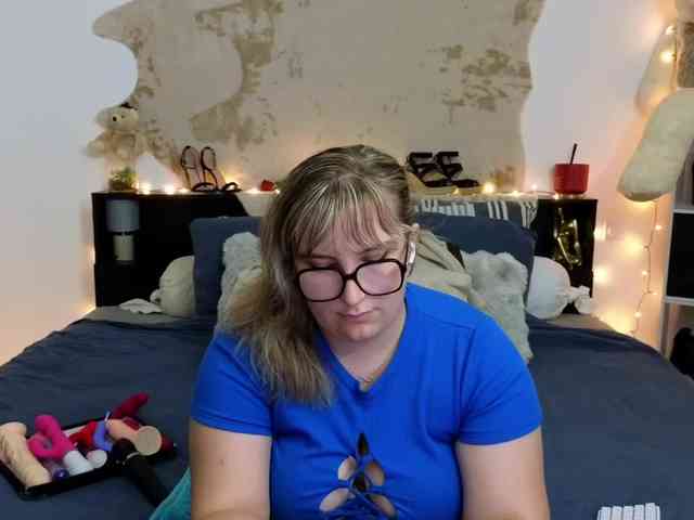 ElvinnaLaFrancaise webcam