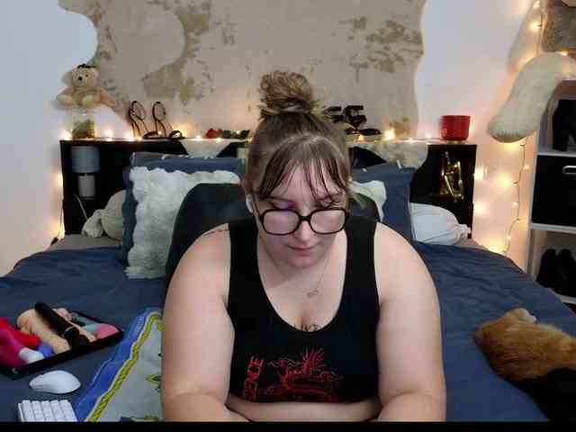 ElvinnaLaFrancaise webcam