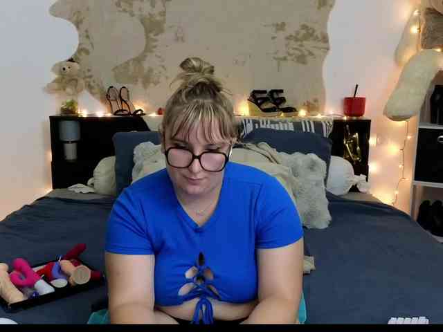 ElvinnaLaFrancaise webcam