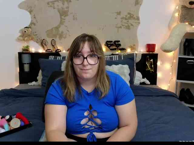 ElvinnaLaFrancaise webcam