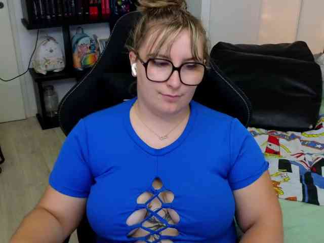 ElvinnaLaFrancaise webcam