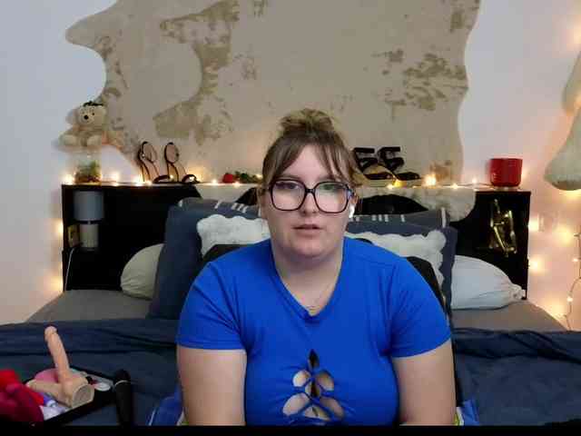 ElvinnaLaFrancaise webcam