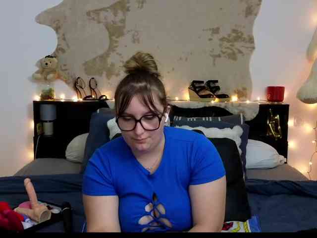 ElvinnaLaFrancaise webcam