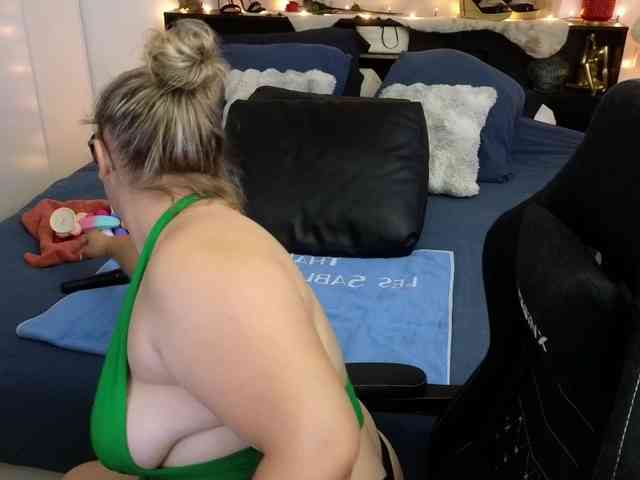 ElvinnaLaFrancaise webcam