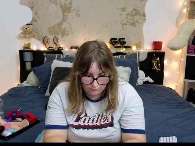 ElvinnaLaFrancaise webcam