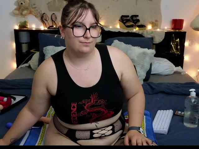 ElvinnaLaFrancaise webcam