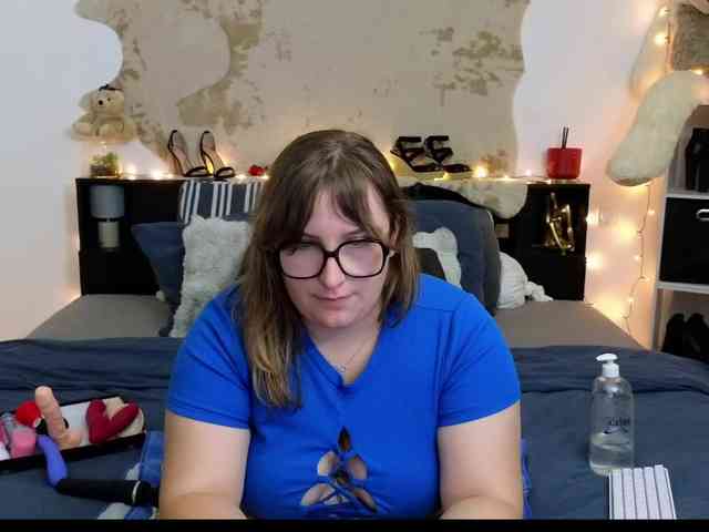 ElvinnaLaFrancaise webcam