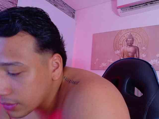 Tom-Muscle Tom-Muscle