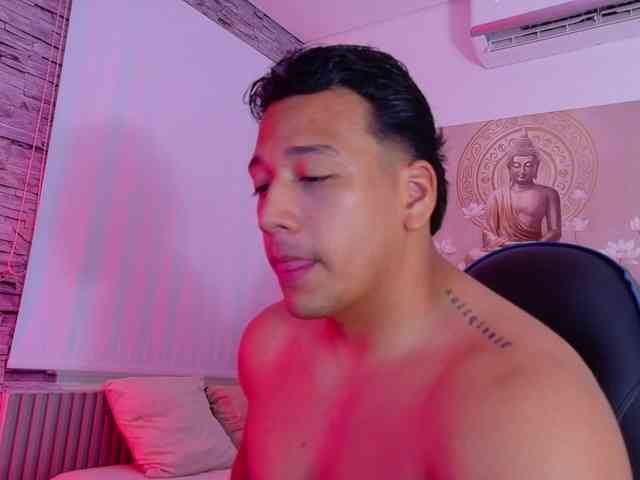 Tom-Muscle Tom-Muscle