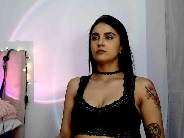 itsvalentine webcam