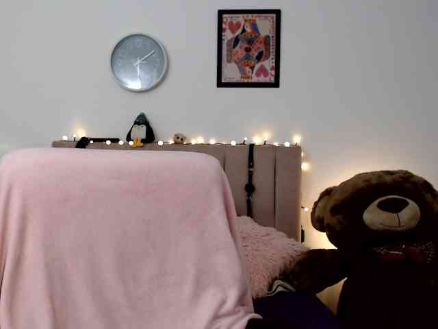 itsvalentine webcam