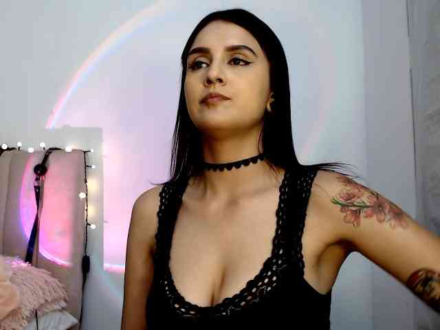 itsvalentine webcam