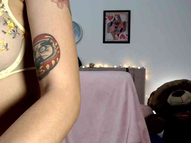 itsvalentine webcam