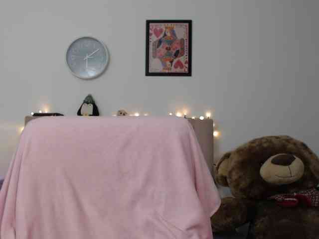 itsvalentine webcam