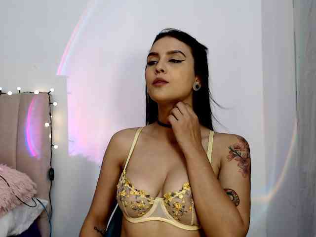 itsvalentine webcam