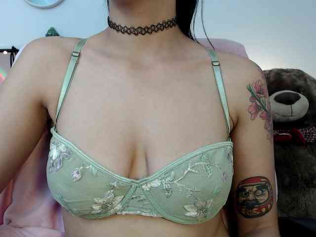 itsvalentine webcam