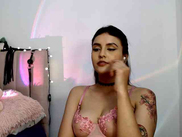 itsvalentine webcam
