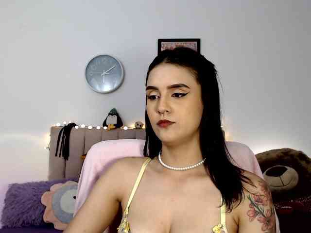 itsvalentine webcam