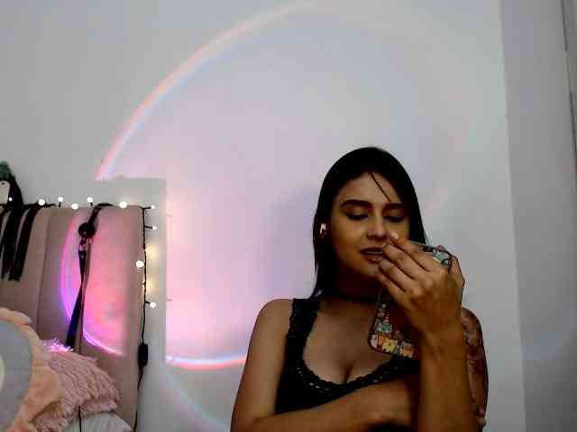 itsvalentine webcam