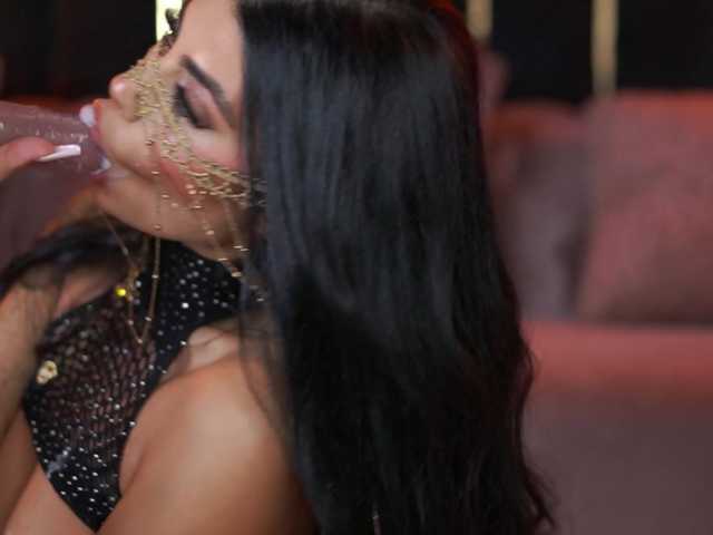 RavennaDArcy live webcam show