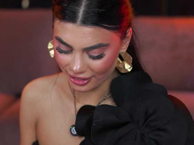 RavennaDArcy live cam on BongaCams