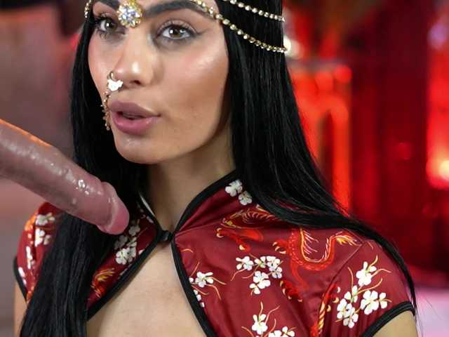 RavennaDArcy live cam