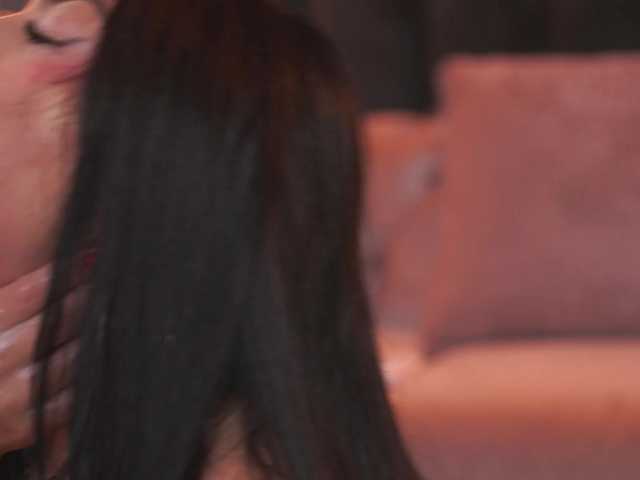 RavennaDArcy live cam on BongaCams
