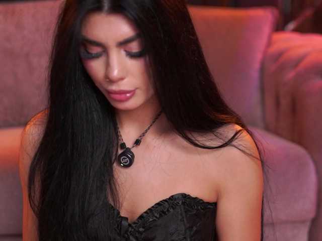 RavennaDArcy live cam on BongaCams