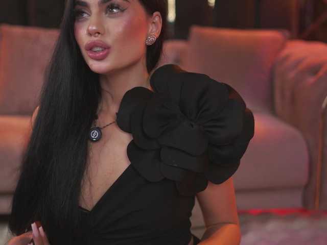 RavennaDArcy live cam on BongaCams