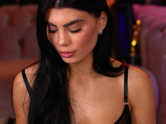 RavennaDArcy live cam on BongaCams