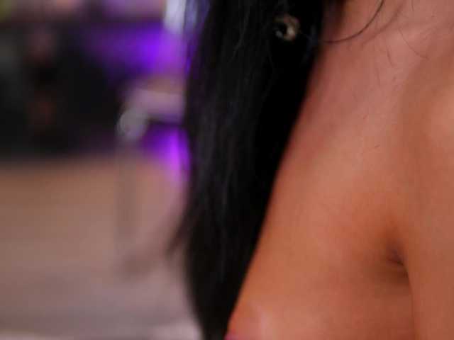  RavennaDArcy chat room