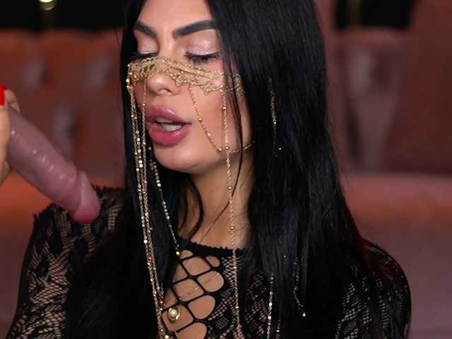 RavennaDArcy live cam on BongaCams