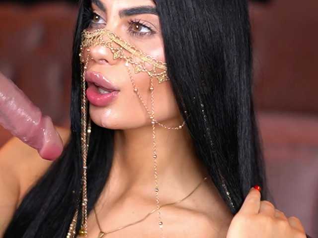 RavennaDArcy live cam on BongaCams