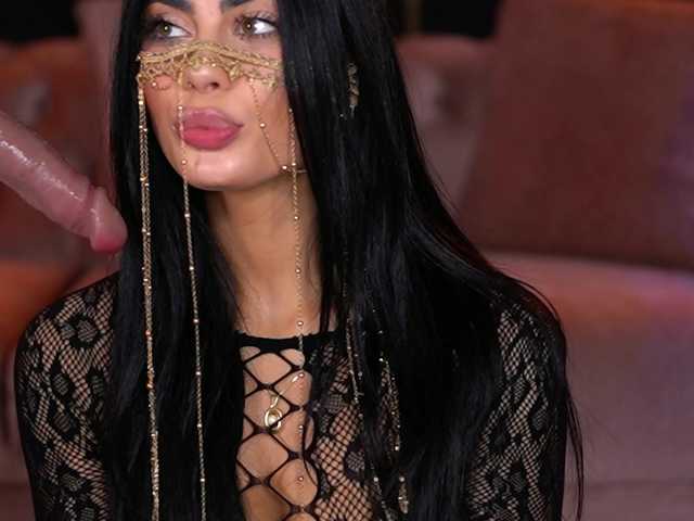 RavennaDArcy live cam on BongaCams