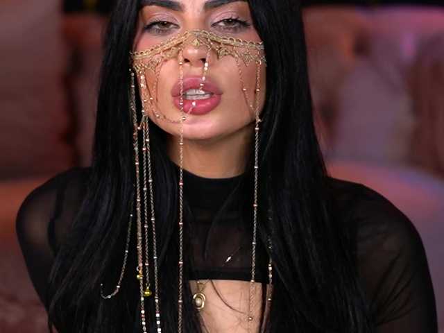 RavennaDArcy live cam on BongaCams